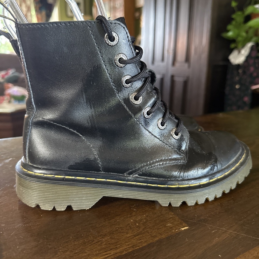 Dr Martens Combat Boots Womens 6 Luana Back Leather Lace Up Retro Grunge Docs - Picture 4 of 10